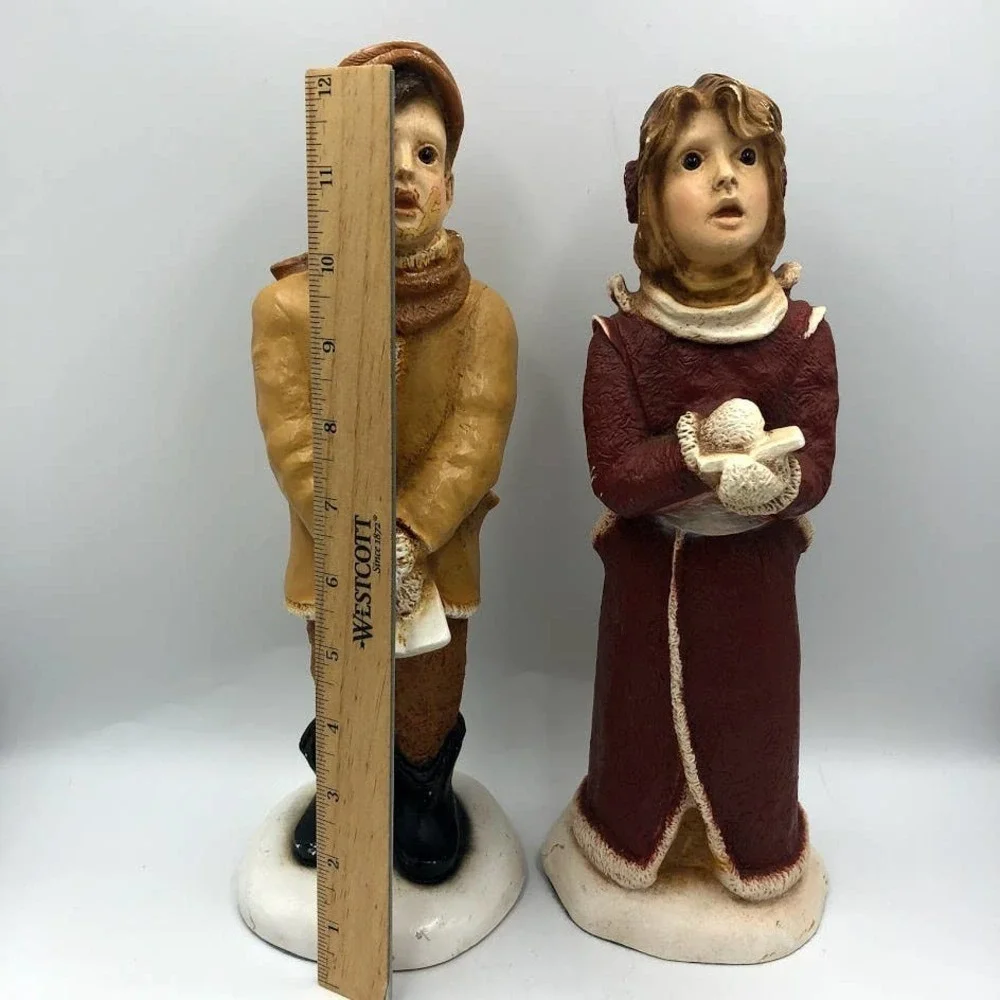 Vintage Universal Statuary Corp Christmas Carolers